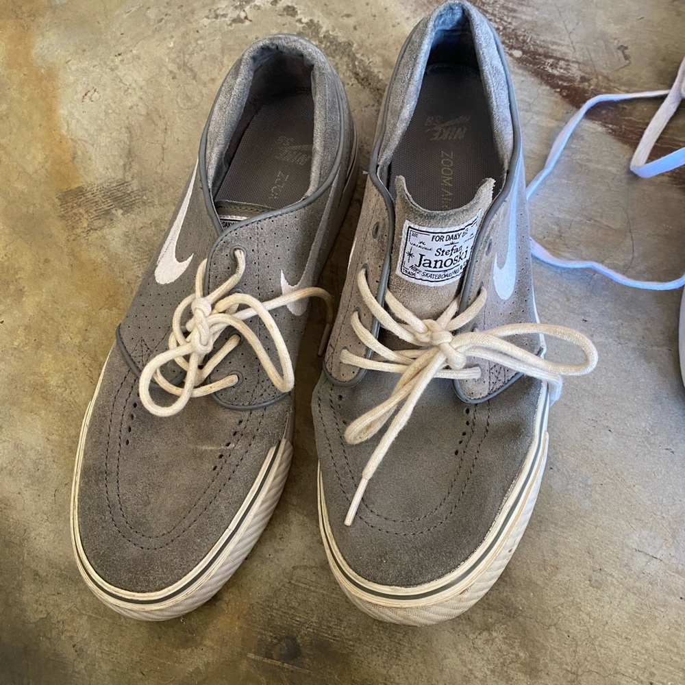 NikeSB Stefan Janoski Gray and White Men's Sneakers